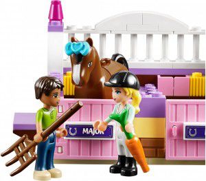 Đồ chơi Lego Friends Heartlake Horse Show 41057 – Buổi Trình Diễn Ngựa