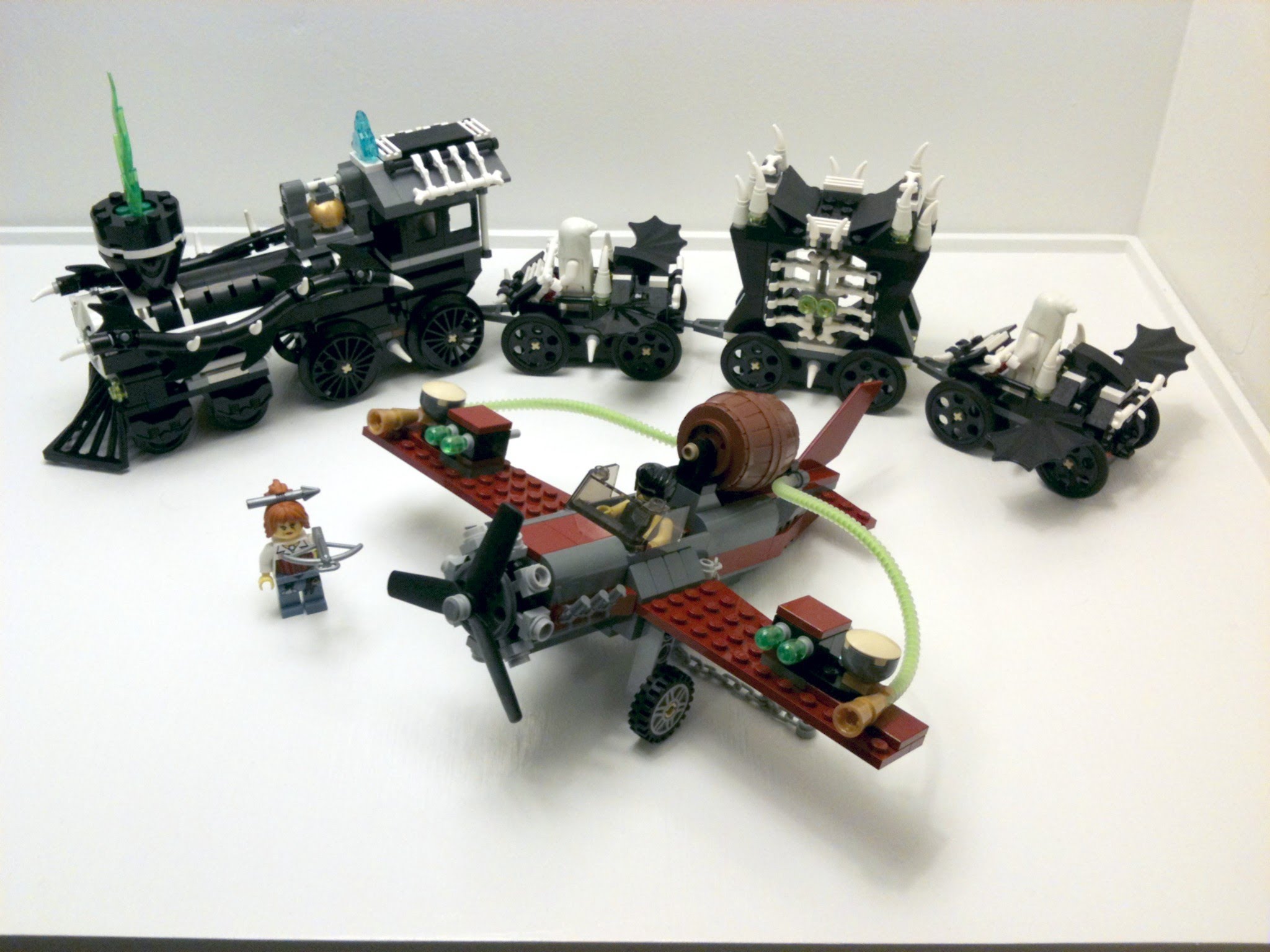 Đồ chơi Lego Monster Fighters 9467 - Chuyến tàu ma