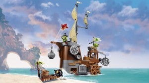 Đồ chơi Lego Angry Birds Piggy Pirate Ship 75825 – Tàu cướp biển của siêu trộm