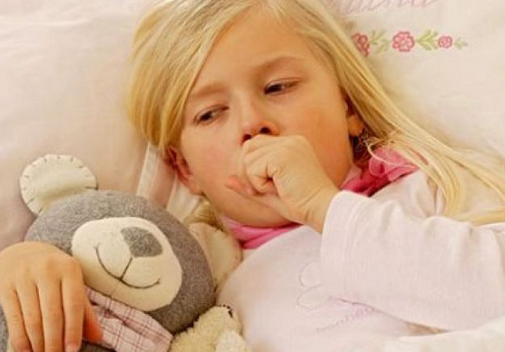 Trẻ bị sốt phát ban, trẻ bị là triệu chứng rất thường gặp ở trẻ nhỏ