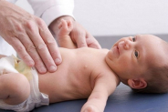 Trẻ bị còi xương – Cách chữa còi xương hiệu quả cho trẻ
